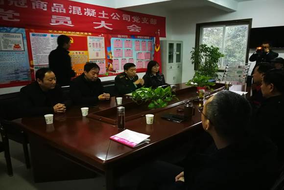 銅官區(qū)區(qū)委常委、人武部到商品混凝土公司開(kāi)展專項(xiàng)督導(dǎo)工作