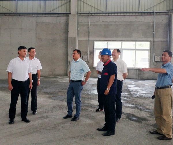 集團(tuán)公司黨委委員、股份公司黨委書(shū)記、總經(jīng)理蔣培進(jìn)到矸石項(xiàng)目部調(diào)研 
