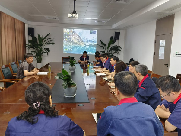 公司副總經(jīng)理、安全總監(jiān)到鋼構(gòu)公司調(diào)研